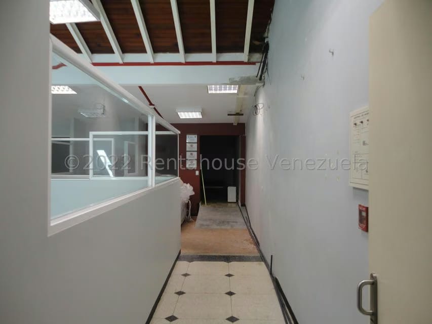 Casa (Duplex) en Venta en La Trinidad, Distrito Metropolitano - 2