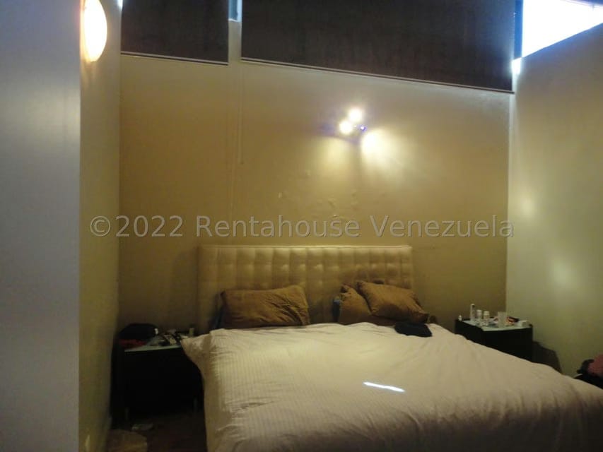 Casa (Duplex) en Venta en La Trinidad, Distrito Metropolitano - 32