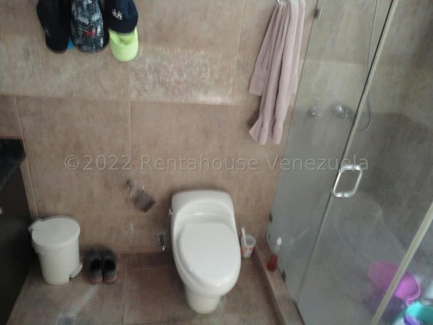 Casa (Duplex) en Venta en La Trinidad, Distrito Metropolitano - 36