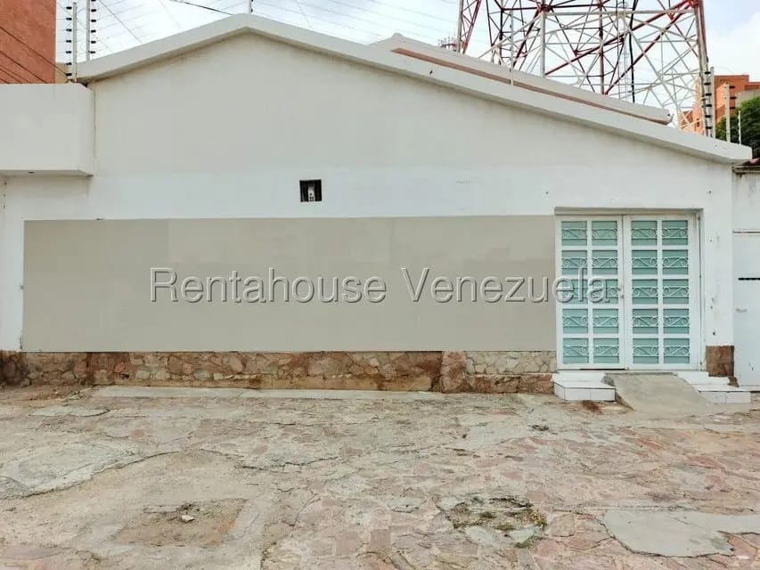 Comercial (Local Comercial) en Alquiler en La Lago, Zulia