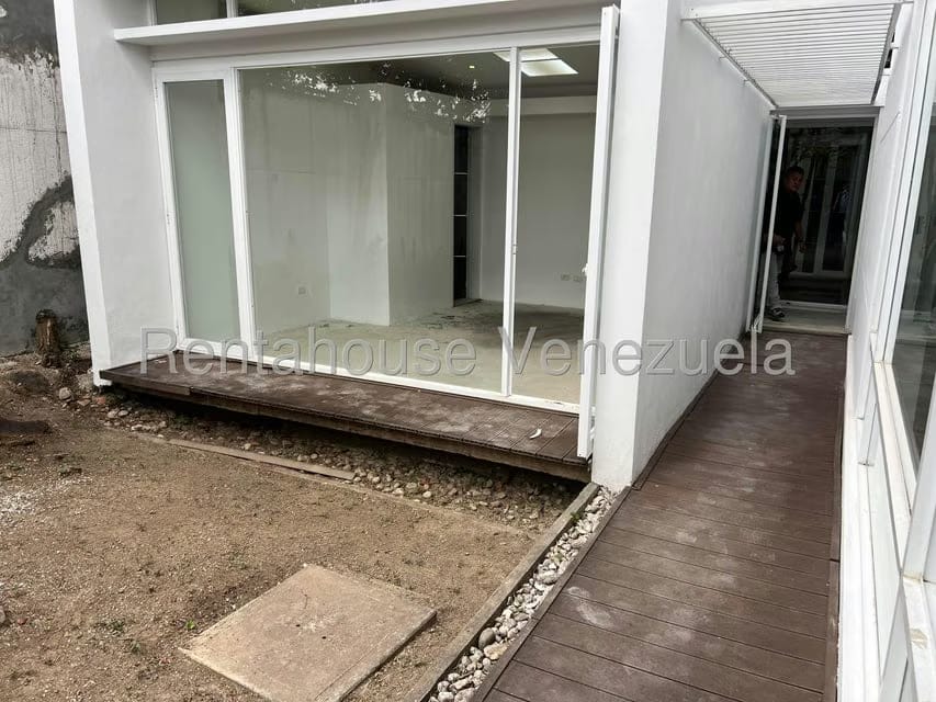 Comercial (Oficina) en Alquiler en Las Palmas, Distrito Metropolitano - 2