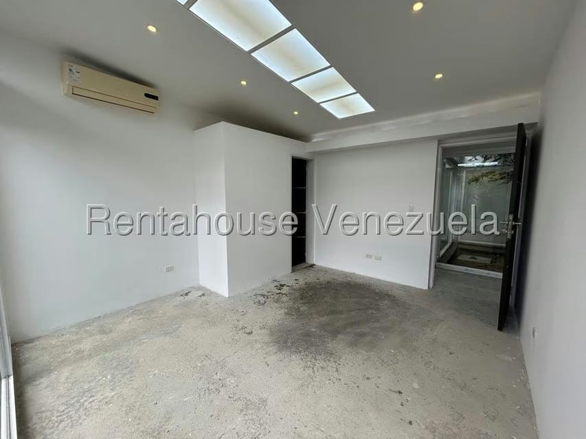 Comercial (Oficina) en Alquiler en Las Palmas, Distrito Metropolitano - 4