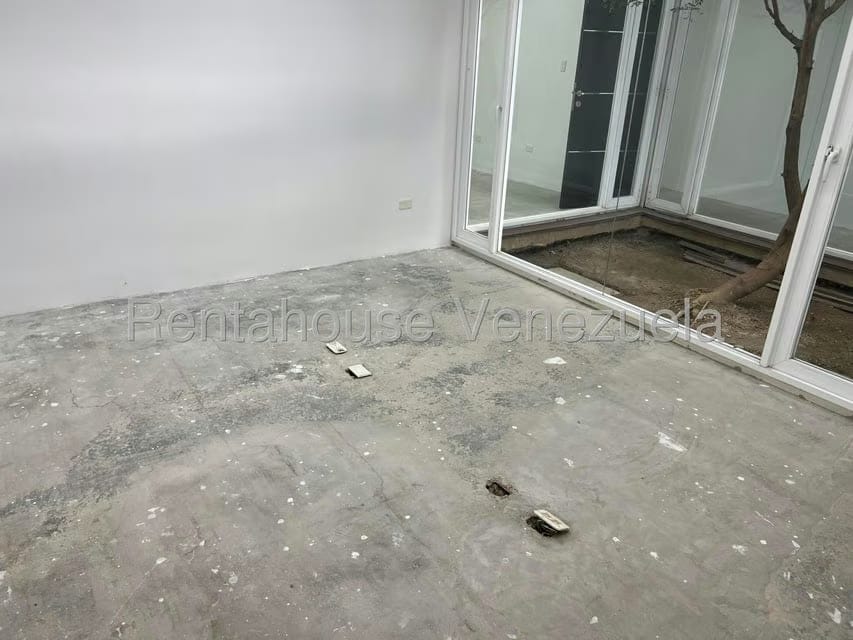 Comercial (Oficina) en Alquiler en Las Palmas, Distrito Metropolitano - 8