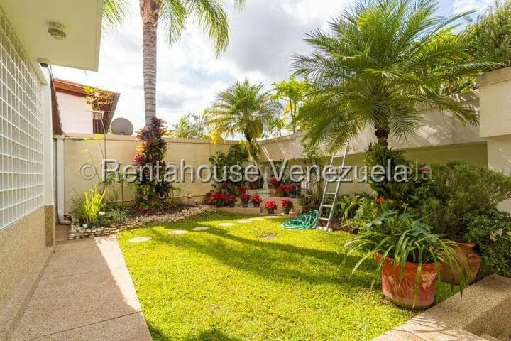 Casa (Duplex) en Venta en Caurimare, Distrito Metropolitano - 2