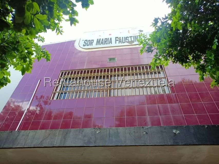 Comercial (Edificio) en Alquiler en Sierra Maestra, Zulia - 4