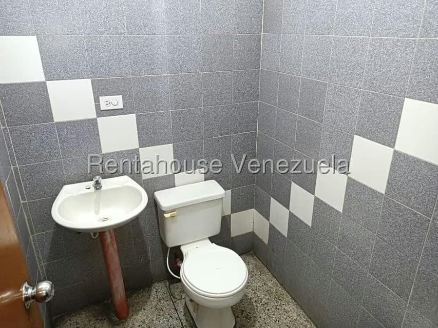 Comercial (Edificio) en Alquiler en Sierra Maestra, Zulia - 37