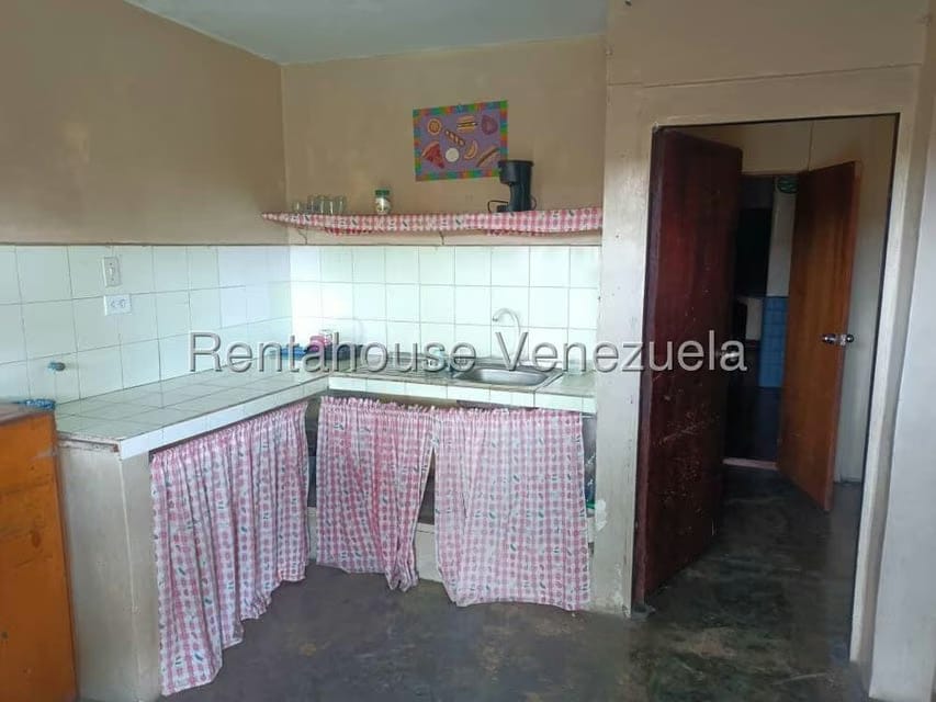 Comercial (Edificio) en Alquiler en Sierra Maestra, Zulia - 39