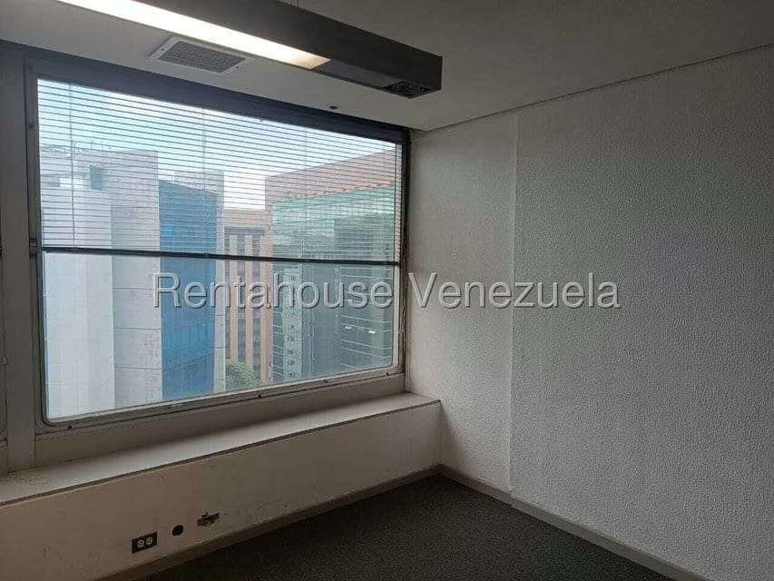 Comercial (Oficina) en Alquiler en Campo Alegre, Distrito Metropolitano - 14