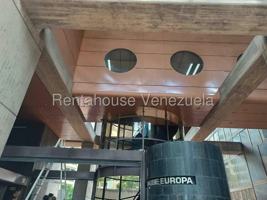 Comercial (Oficina) en Alquiler en Campo Alegre, Distrito Metropolitano - 3
