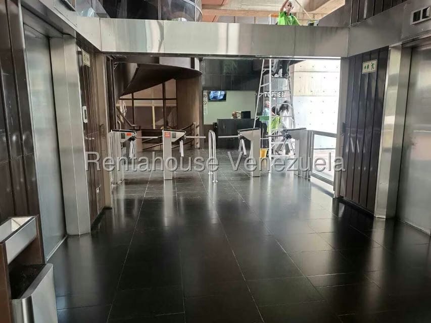 Comercial (Oficina) en Alquiler en Campo Alegre, Distrito Metropolitano - 26