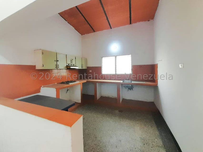 Casa (Multipes Niveles) en Alquiler en Centro, Falcon - 11