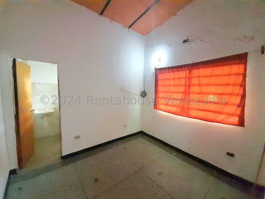 Casa (Multipes Niveles) en Alquiler en Centro, Falcon - 5