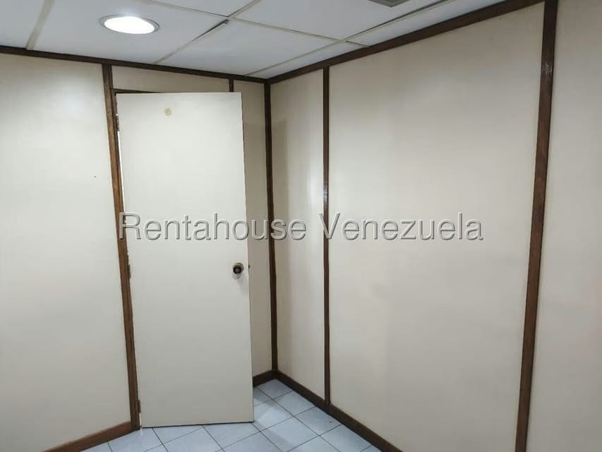 Comercial (Consultorio Medico) en Alquiler en Propatria, Distrito Metropolitano - 10