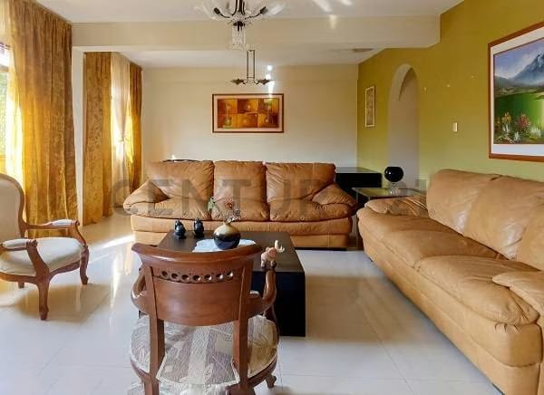 VENTA DE AMPLIA CASA, ZONA INDUSTRIAL DE LAS MINAS, SAN ANTONIO DE LOS ALTOS