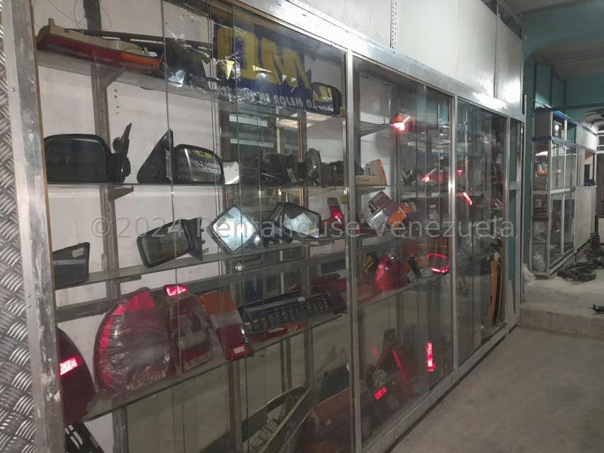 Comercial (Local Comercial) en Venta en Los Rosales, Distrito Metropolitano - 15
