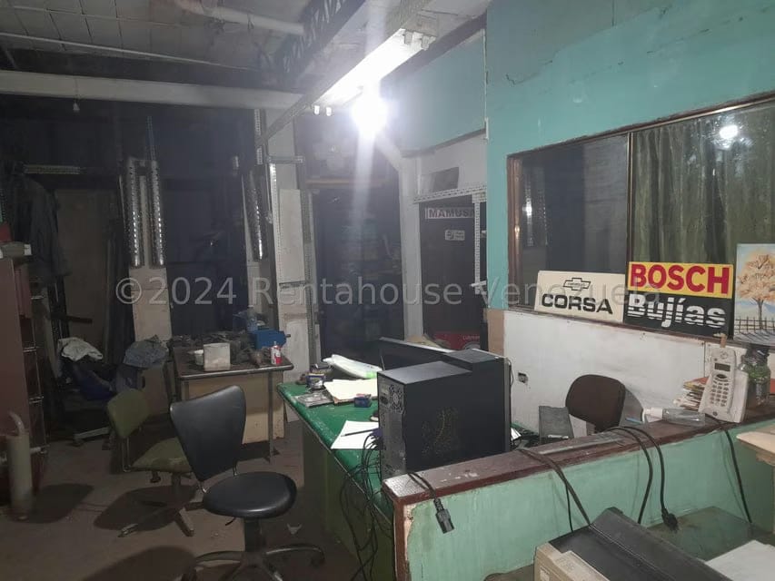 Comercial (Local Comercial) en Venta en Los Rosales, Distrito Metropolitano - 26