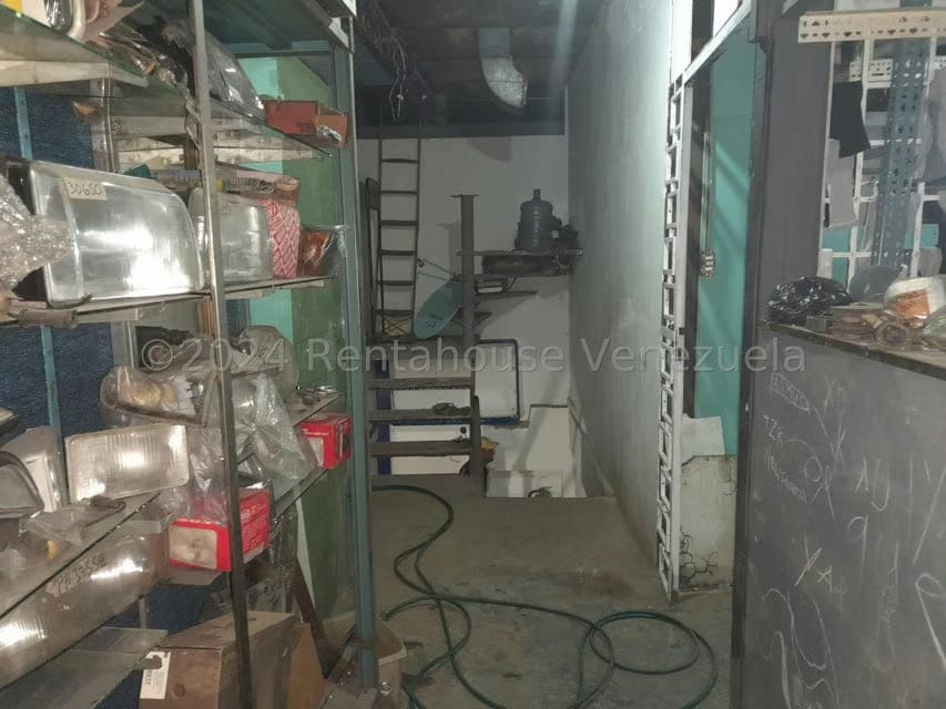 Comercial (Local Comercial) en Venta en Los Rosales, Distrito Metropolitano - 30