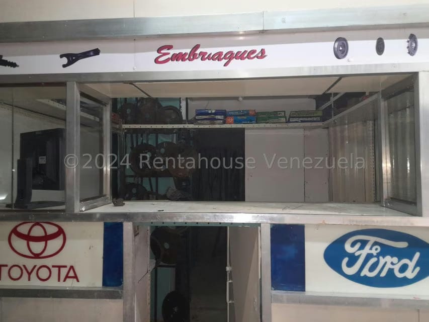 Comercial (Local Comercial) en Venta en Los Rosales, Distrito Metropolitano - 38