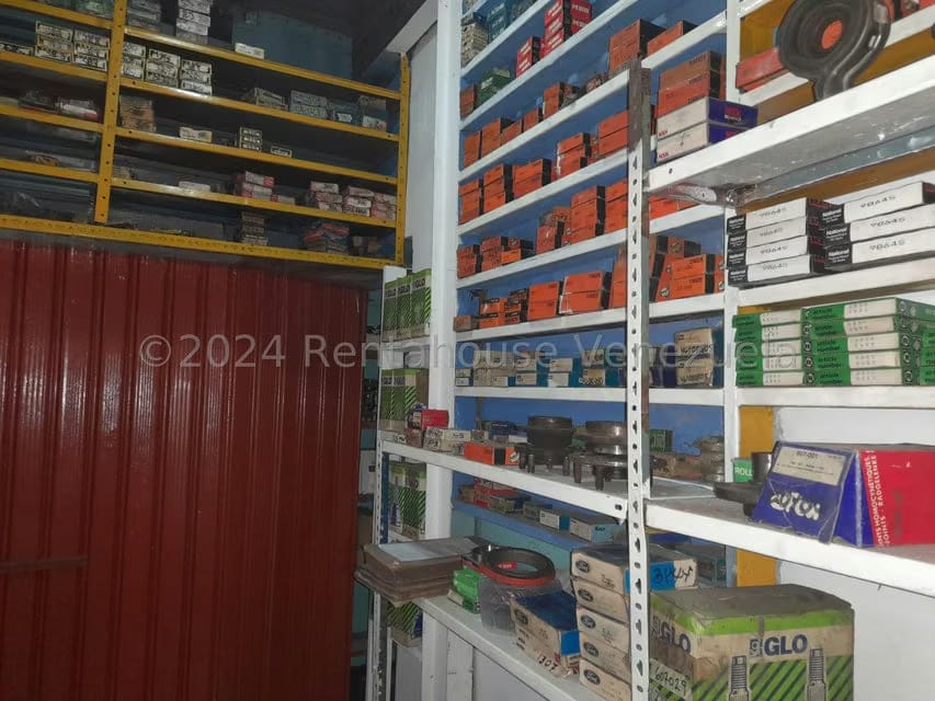 Comercial (Local Comercial) en Venta en Los Rosales, Distrito Metropolitano - 42
