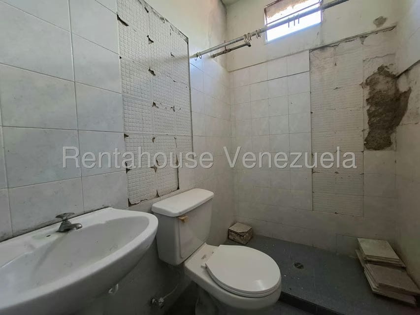 Comercial (Edificio) en Venta en Avenida Miranda, Aragua - 13