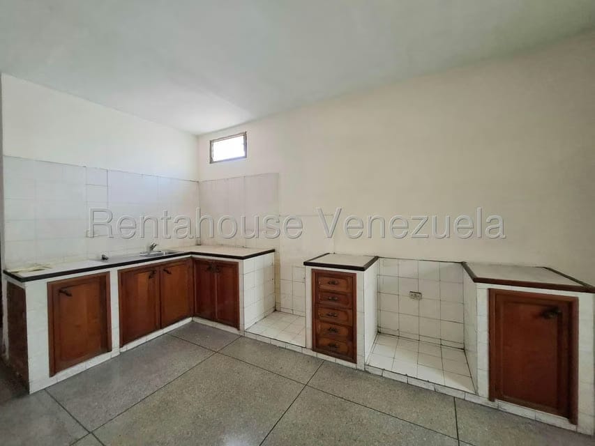 Comercial (Edificio) en Venta en Avenida Miranda, Aragua - 18