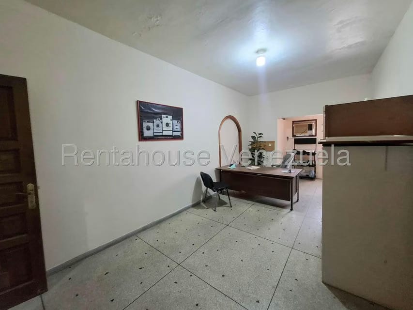 Comercial (Edificio) en Venta en Avenida Miranda, Aragua - 21