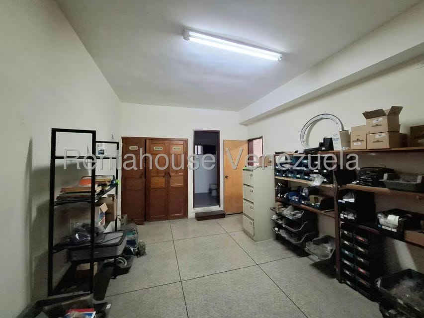 Comercial (Edificio) en Venta en Avenida Miranda, Aragua - 23