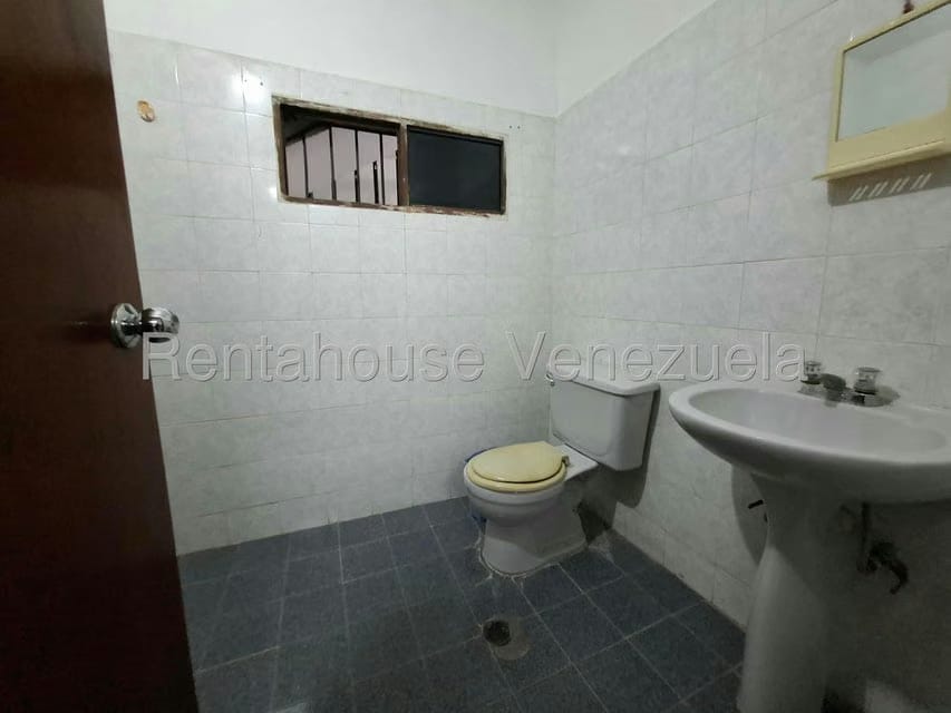 Comercial (Edificio) en Venta en Avenida Miranda, Aragua - 24