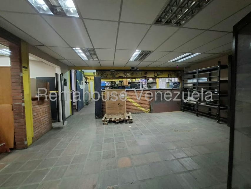 Comercial (Edificio) en Venta en Avenida Miranda, Aragua - 25