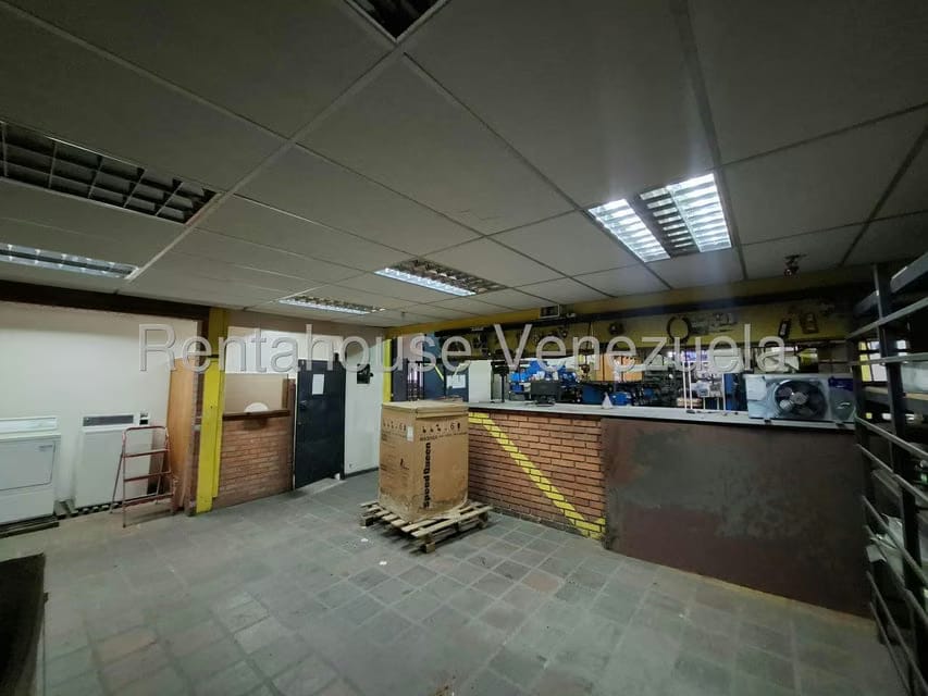 Comercial (Edificio) en Venta en Avenida Miranda, Aragua - 26