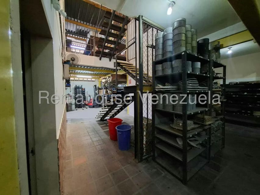 Comercial (Edificio) en Venta en Avenida Miranda, Aragua - 27