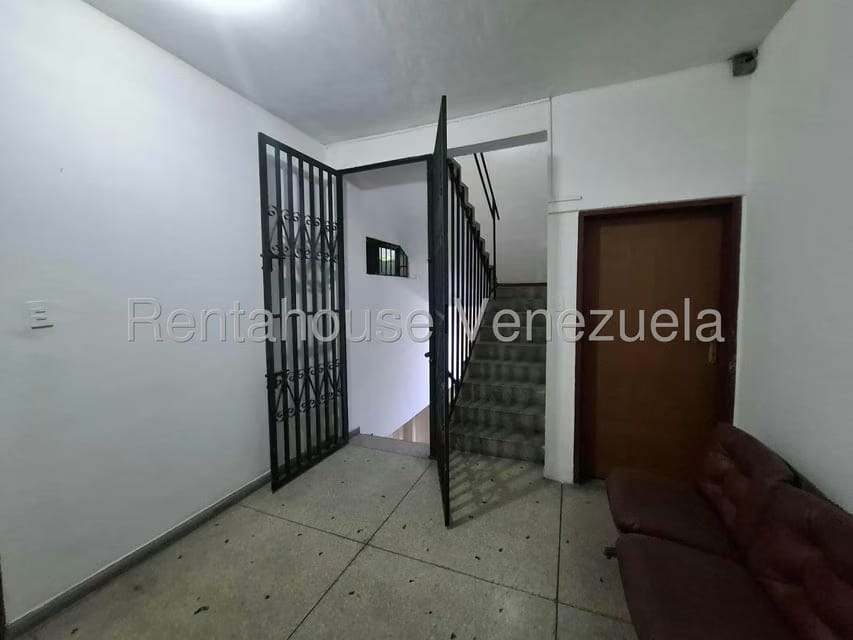 Comercial (Edificio) en Venta en Avenida Miranda, Aragua - 45