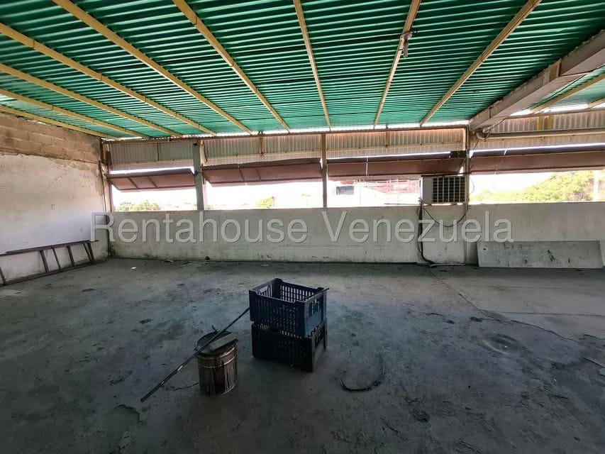 Comercial (Edificio) en Venta en Avenida Miranda, Aragua - 58