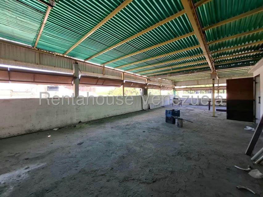Comercial (Edificio) en Venta en Avenida Miranda, Aragua - 63