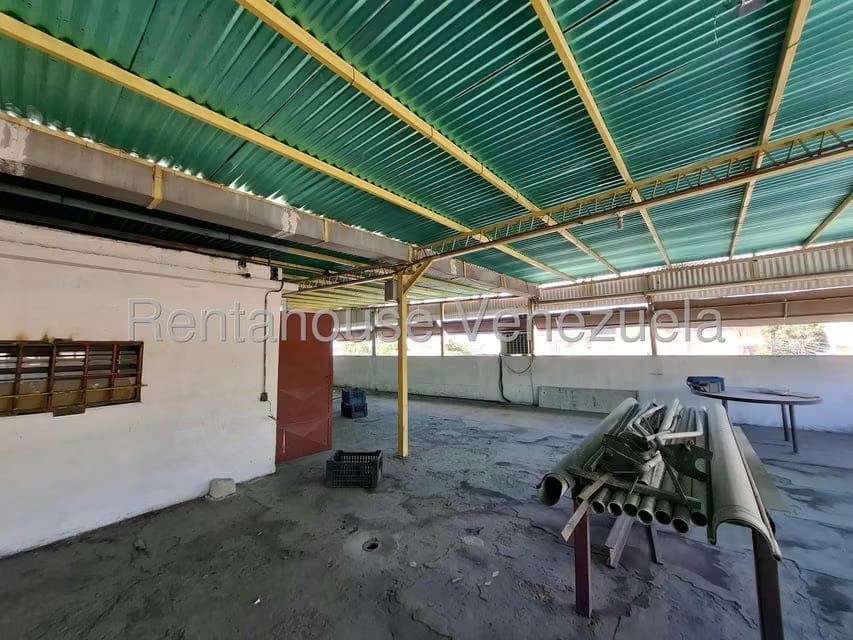 Comercial (Edificio) en Venta en Avenida Miranda, Aragua - 66