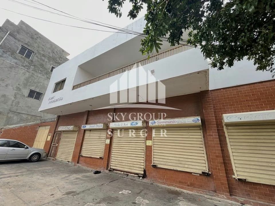 Edificio Comercial en centro de Punto Fijo SGE-035