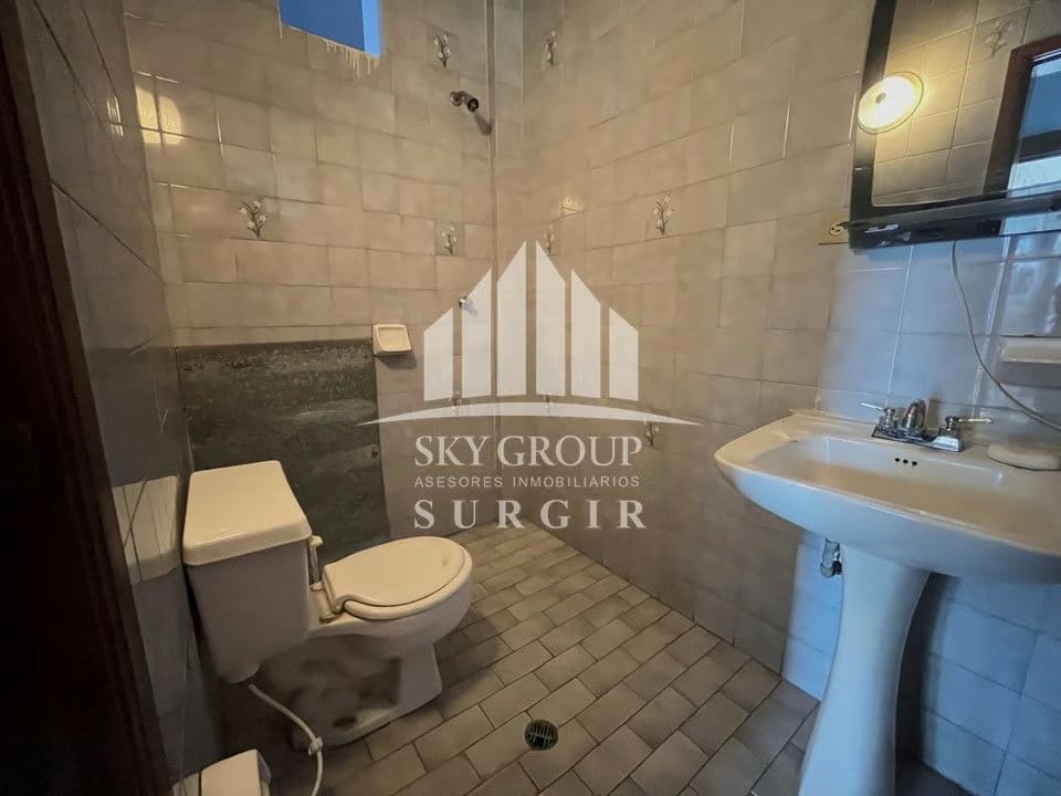 Edificio Comercial en centro de Punto Fijo SGE-035 - 8