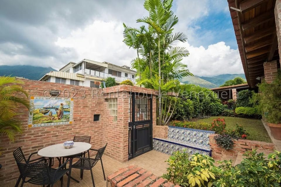 Casa (Multipes Niveles) en Venta en El Marques, Distrito Metropolitano - 2
