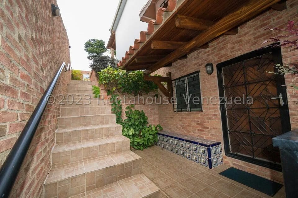 Casa (Multipes Niveles) en Venta en El Marques, Distrito Metropolitano - 3