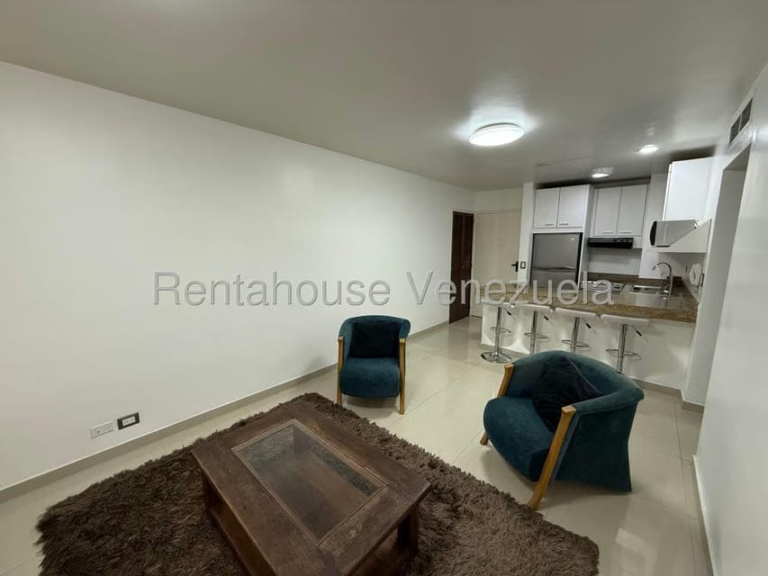 Apartamento (1 Nivel) en Alquiler en El Rosal, Distrito Metropolitano - 11