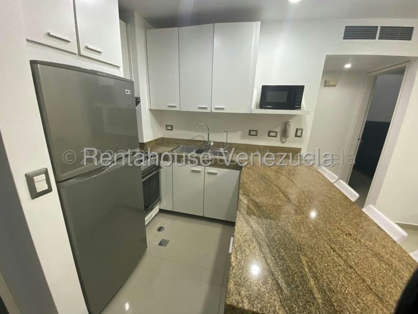 Apartamento (1 Nivel) en Alquiler en El Rosal, Distrito Metropolitano - 3