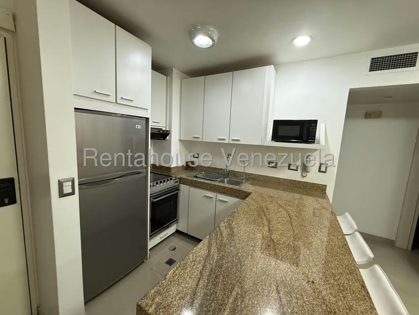 Apartamento (1 Nivel) en Alquiler en El Rosal, Distrito Metropolitano - 7