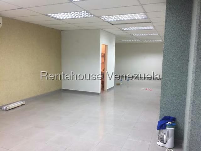 Comercial (Local Comercial) en Venta en Zona Industrial, Carabobo - 9