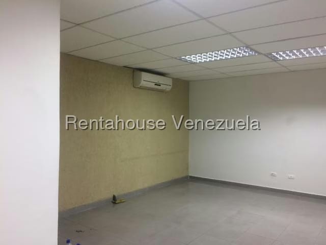 Comercial (Local Comercial) en Venta en Zona Industrial, Carabobo - 10