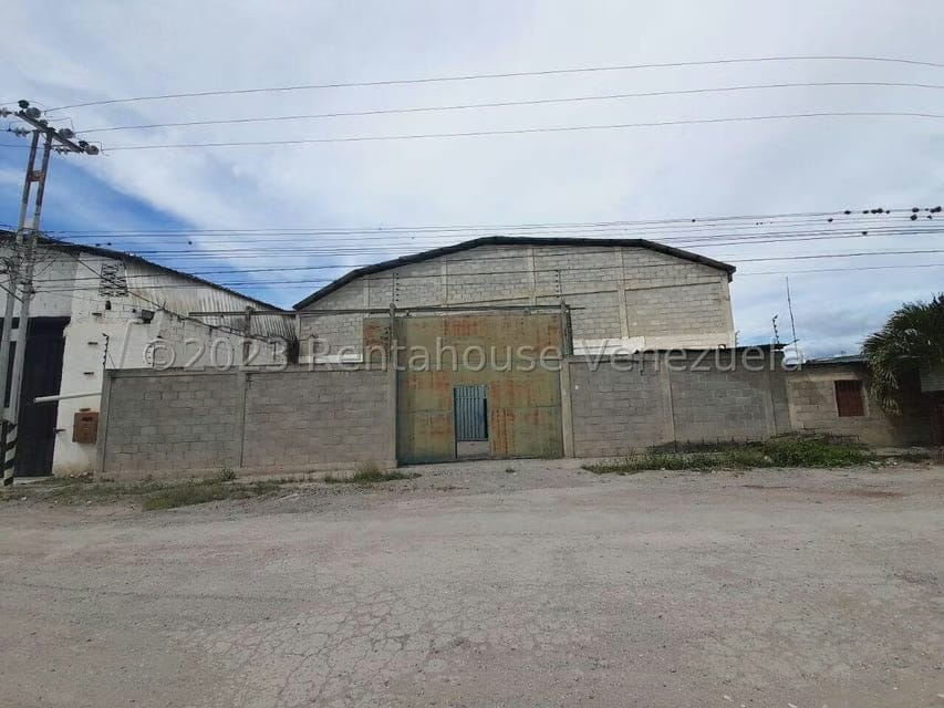 Comercial (Galpon - Deposito) en Venta en Zona Oeste, Lara - 2