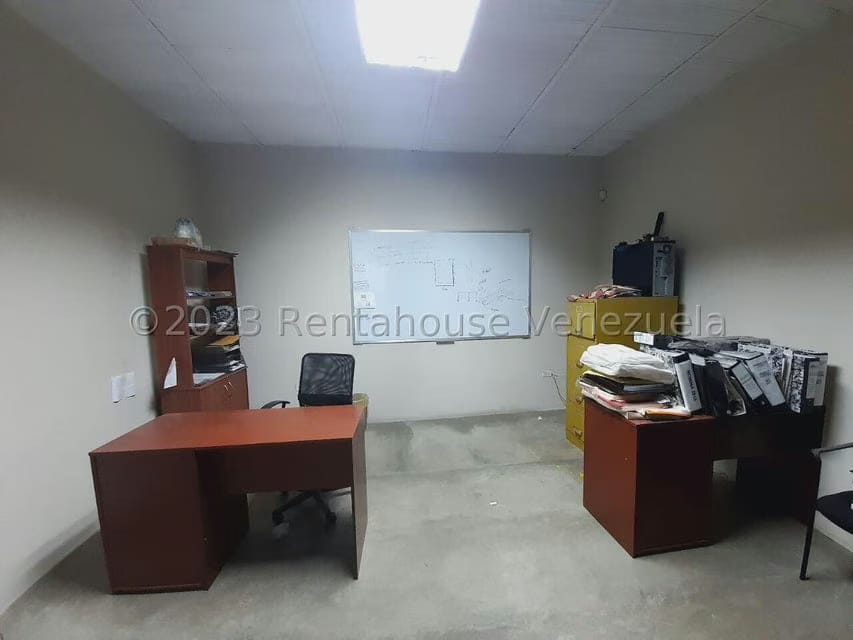 Comercial (Galpon - Deposito) en Venta en Zona Oeste, Lara - 19