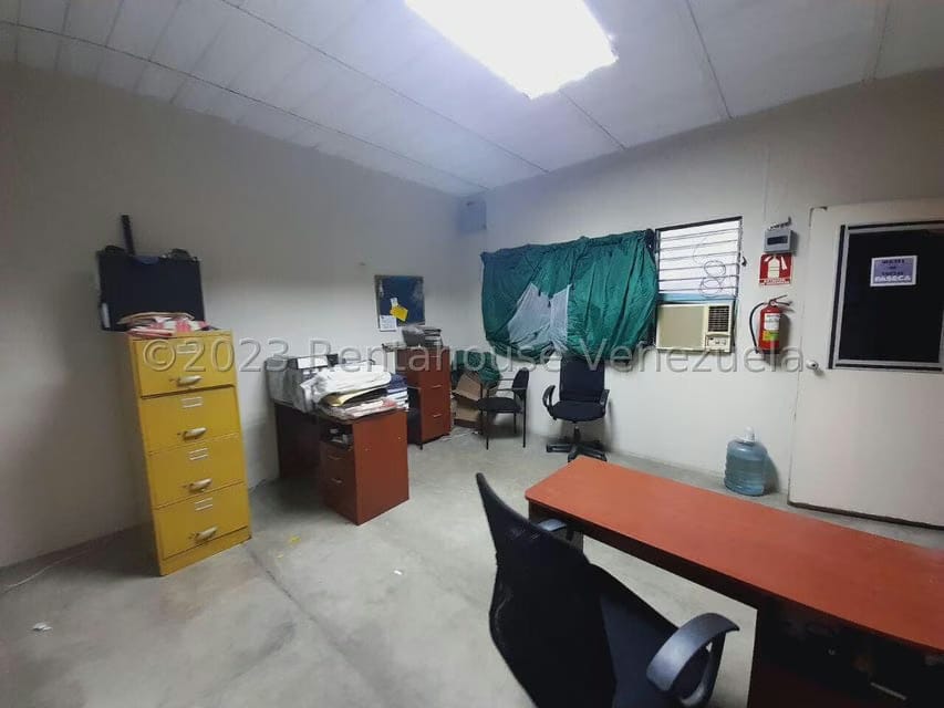 Comercial (Galpon - Deposito) en Venta en Zona Oeste, Lara - 21