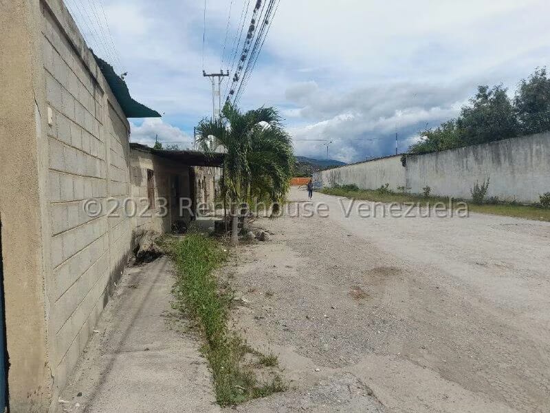 Comercial (Galpon - Deposito) en Venta en Zona Oeste, Lara - 27