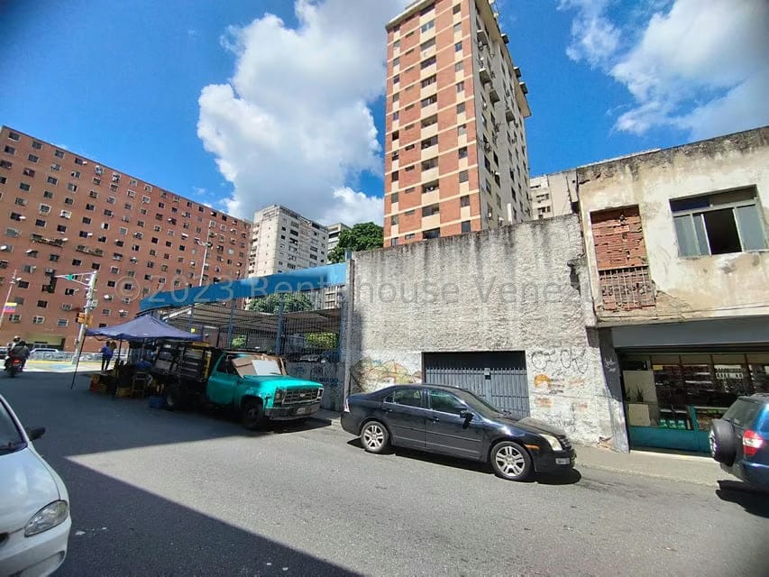 Terreno (Comercial) en Venta en Sabana Grande, Distrito Metropolitano - 21