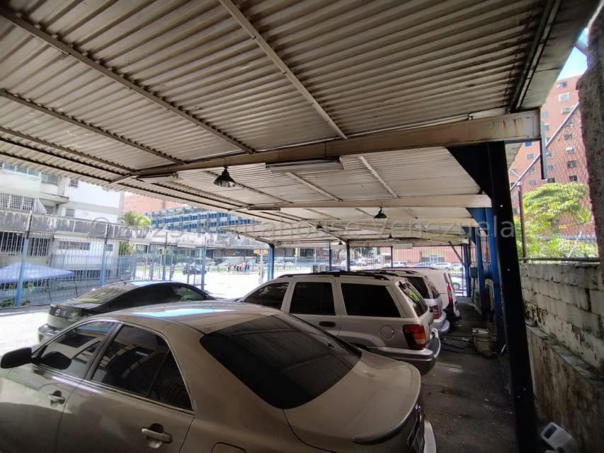 Terreno (Comercial) en Venta en Sabana Grande, Distrito Metropolitano - 7